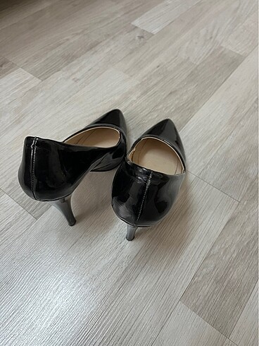 Diğer Siyah stiletto