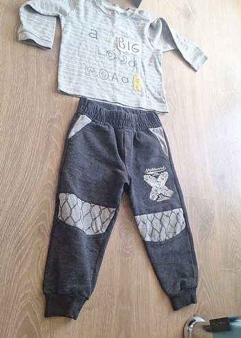 Gri Uzun Kollu Triko Üst ve Pantolon Seti