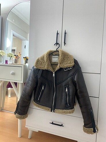 Bershka BERSHKA KÜRKLÜ MONT