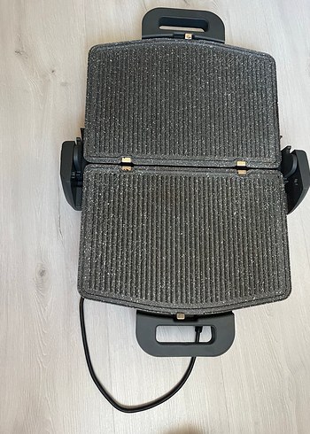 Beden Arnica Ayvalık Granit Kırmızı Tost Makinesi