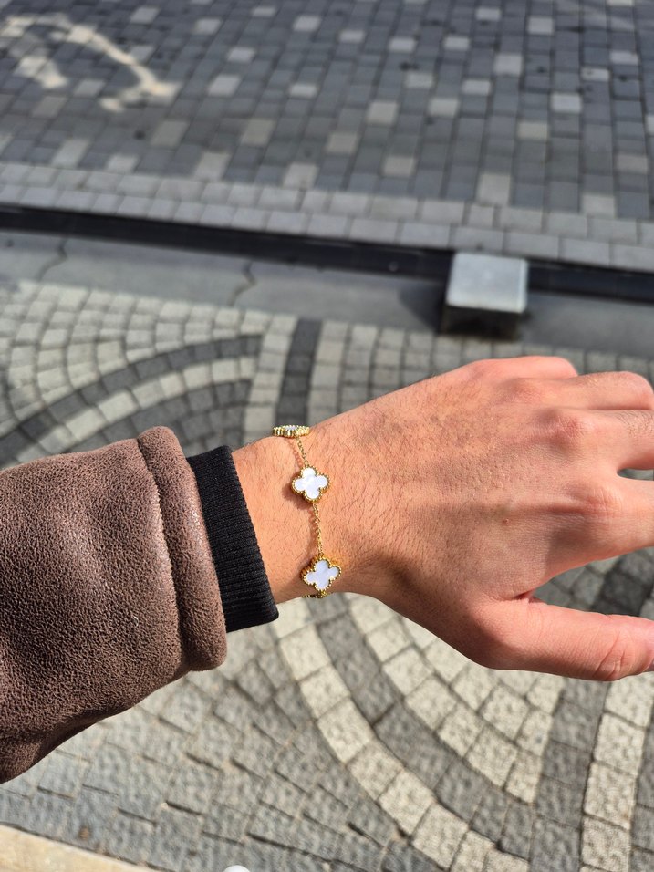 Sedef Beyaz Van Cleef Yonca Çelik Unisex Bileklik - Görsel 3