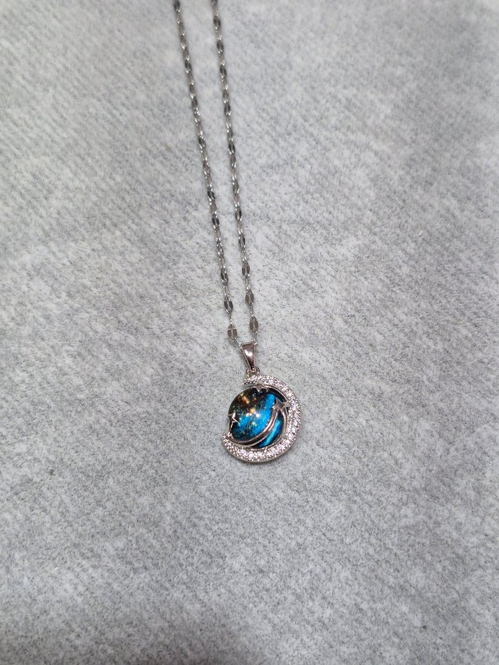 Gümüş Gezegen Çelik Kolye - Görsel 3