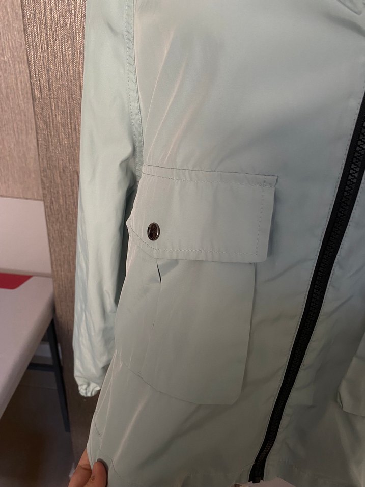 Zara Mint Yeşili Yağmurluk - Görsel 3