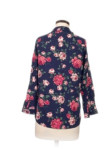 34 Beden H&M Gömlek %70 İndirimli.