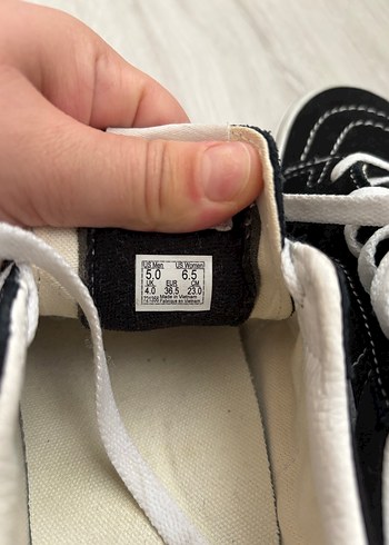 Siyah Beyaz Minimalist Kadın Spor Ayakkabı - Görsel 3