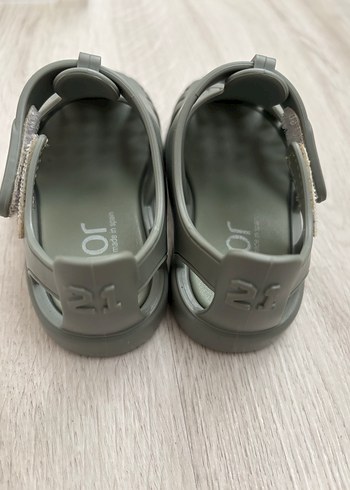 Erkek Çocuk Gri Tokalı Kauçuk Sandalet - Görsel 3