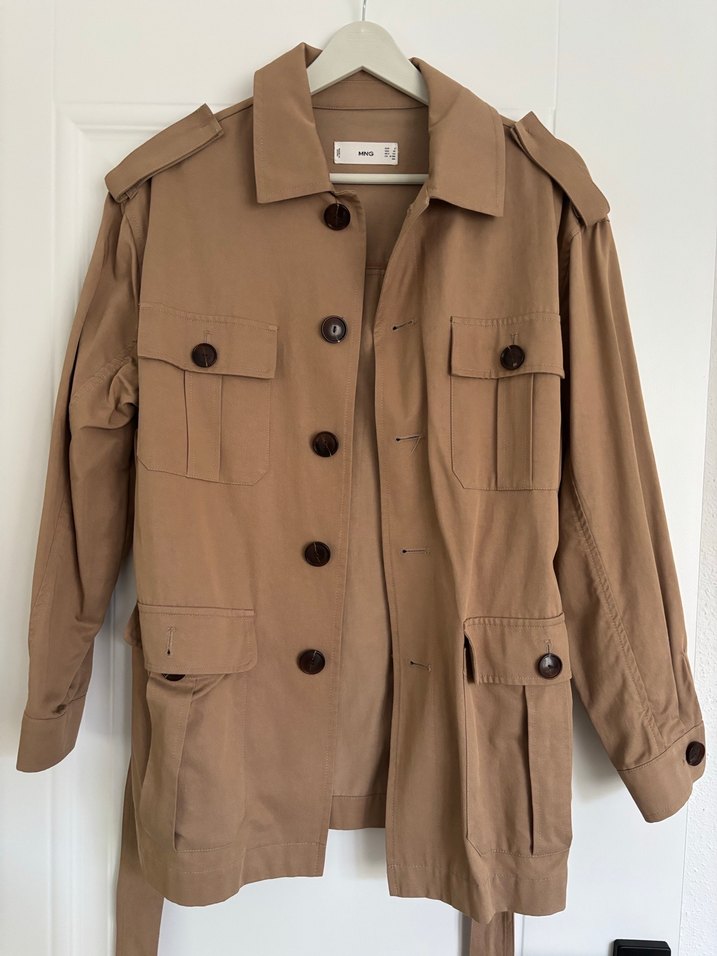 Düğmeli Bej Midi Kadın Trençkot - Görsel 3