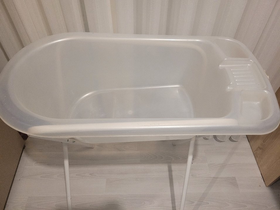 Ayaklı bebek banyosu - Görsel 2