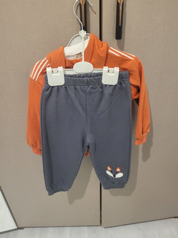 Kapüşonlu Turuncu Çizgili 3lü Çocuk Takımı - Görsel 3