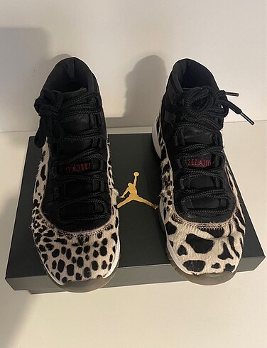 38 Beden siyah Renk air jordan 11 retro
