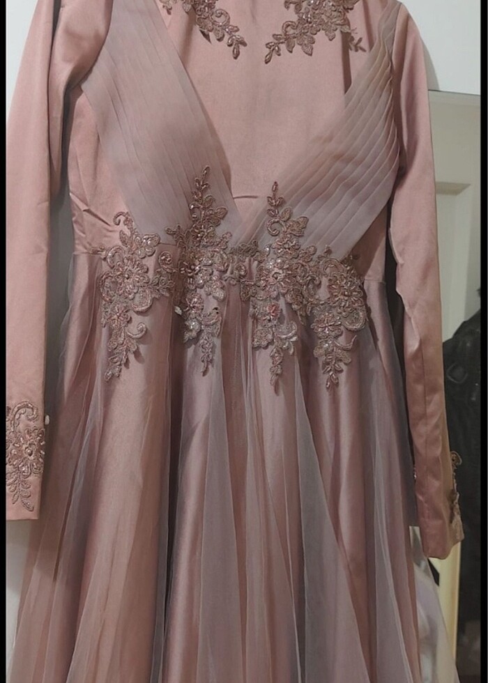 Gamze Özkul abiye - Görsel 3