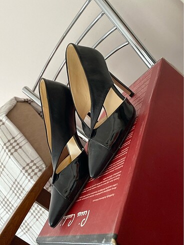 Nine West Siyah rugab detaylı ayakkabı
