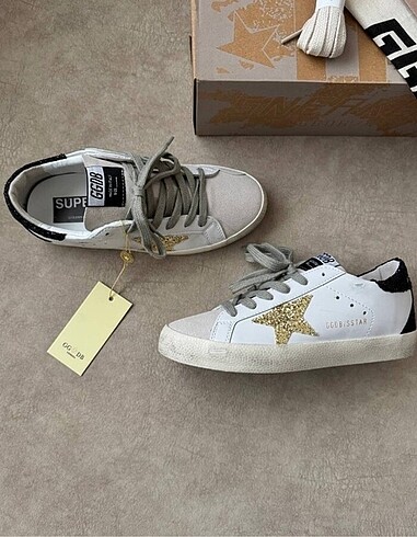 Golden Goose Deluxe golden goose