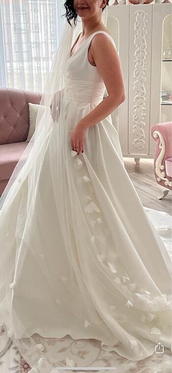 m Beden Oleg Cassini Gelinlik