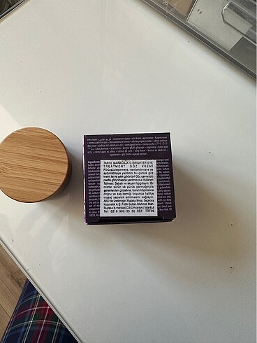 Tarte C vitaminli aydınlatıcı göz kremi - Görsel 4