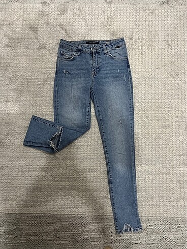 24 beden mavi jean