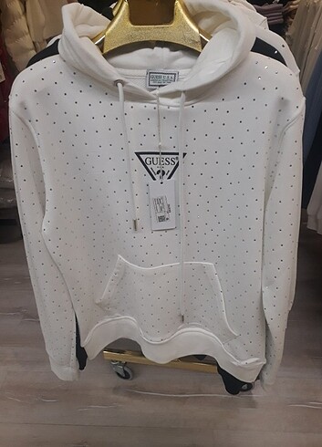 Guess reprika
