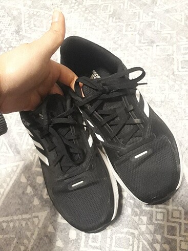 36 Beden Adidas spor ayakkabı