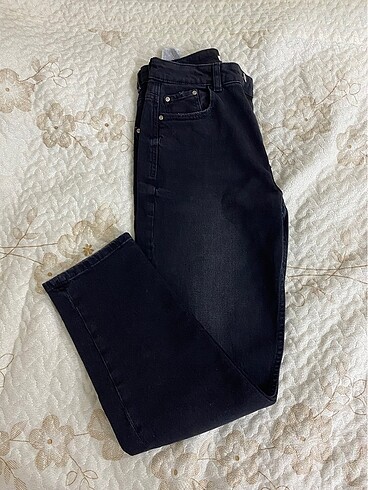 Siyah mom jean