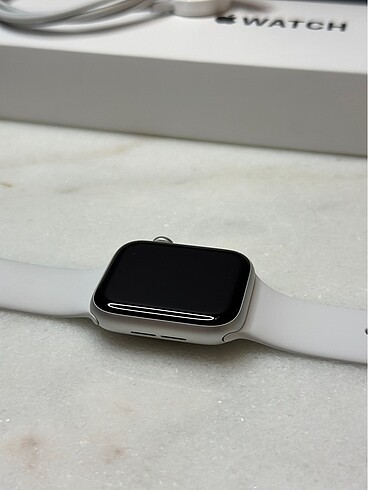  Beden Apple Watch SE 44mm
