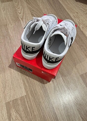 41 Beden beyaz Renk Nike blazer low77 Jumbo