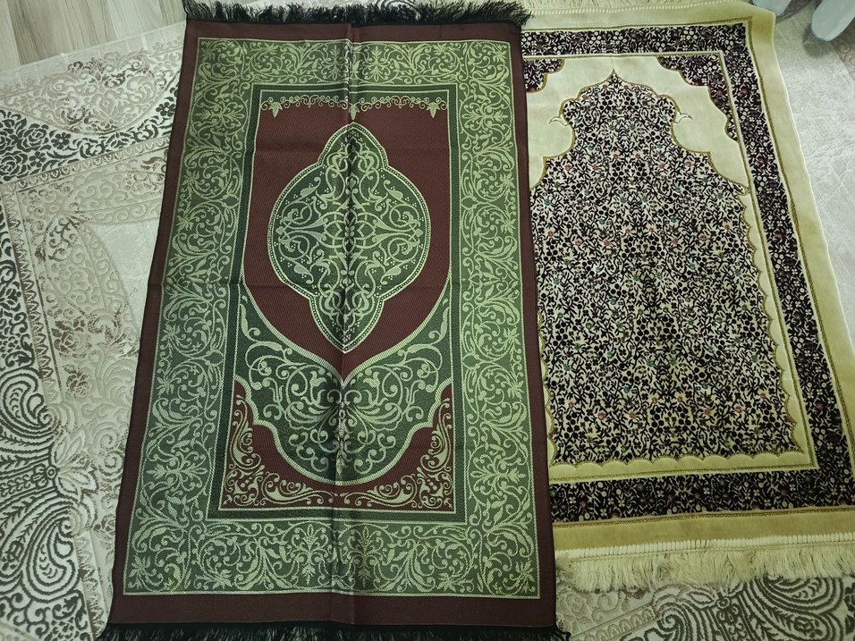 Kahverengi desenli klasik seccade iki adet gönderilecektir - Görsel 2