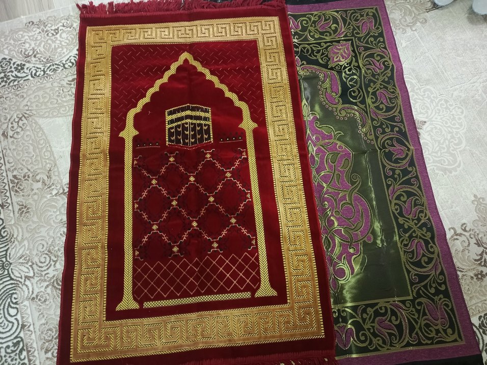 Bordo Nakışlı Geleneksel seccade iki adet gönderilecektir - Görsel 2