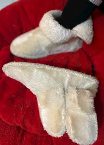 Kızlar için Beyaz Kürklü Sıcak Terlik - Görsel 4