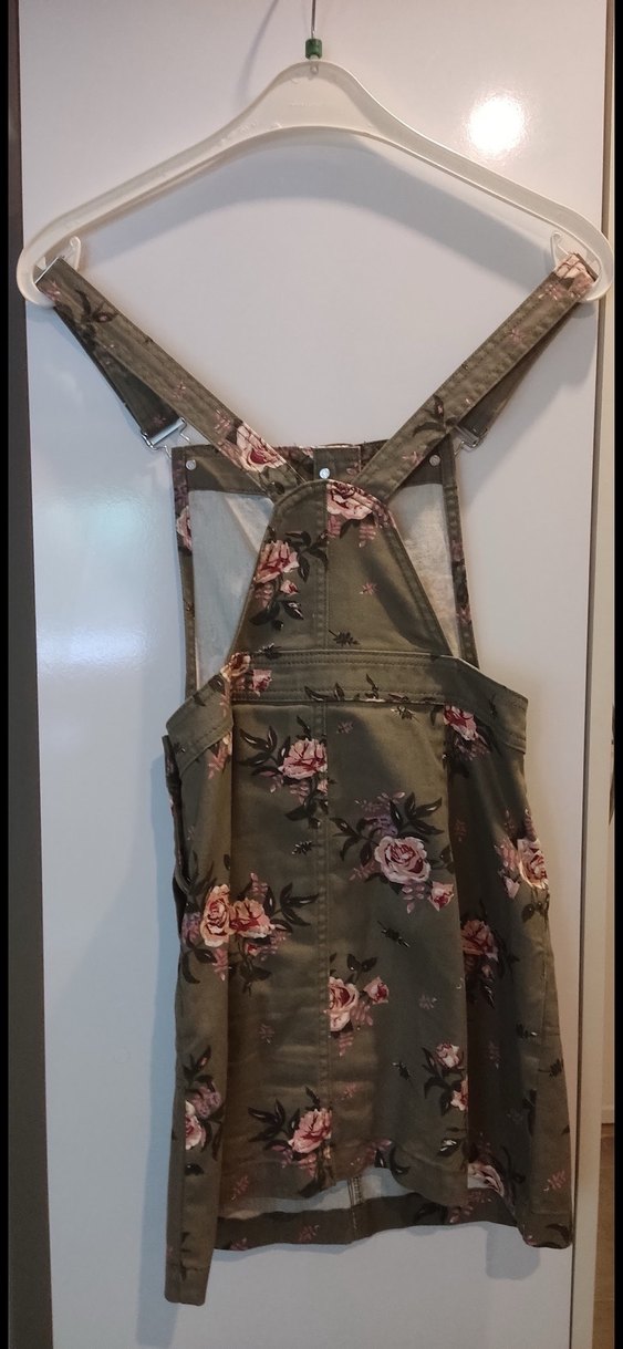 Çiçek Desenli Bej Kadın Kısa Salopet - Görsel 2