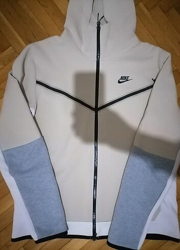 Çok az Giyildi Nike tech fleece