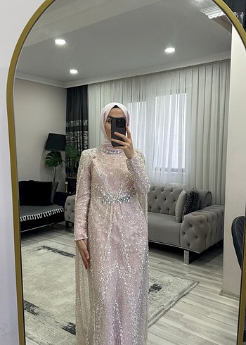 Pembe İşlemeli Uzun Kollu Abiye Elbise - Görsel 3