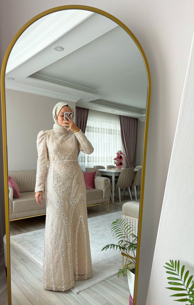 İnci İşlemeli Bej Uzun kiralık Abiye Elbise 34/36/38 - Görsel 2