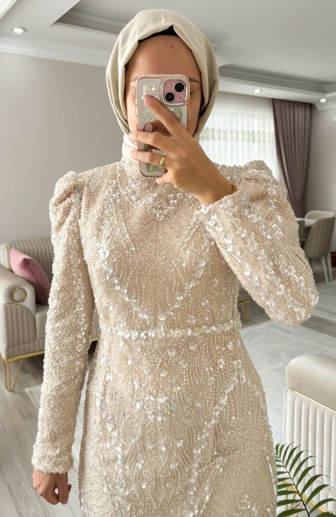 İnci İşlemeli Bej Uzun kiralık Abiye Elbise 34/36/38 - Görsel 3