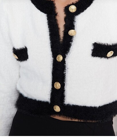 xs Beden Trendyolmilla Ekru Crop Sakal Tüylü İplikli Ceket Görünümlü Trik