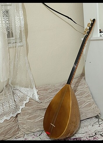 Sıfır ayarında tertemiz kısa sap bağlama ahşap burgulu teller s