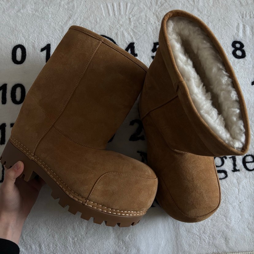 Balenciaga Alaska Boots - Görsel 3