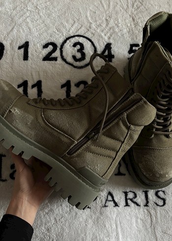 Balenciaga Strike Boots - Görsel 3