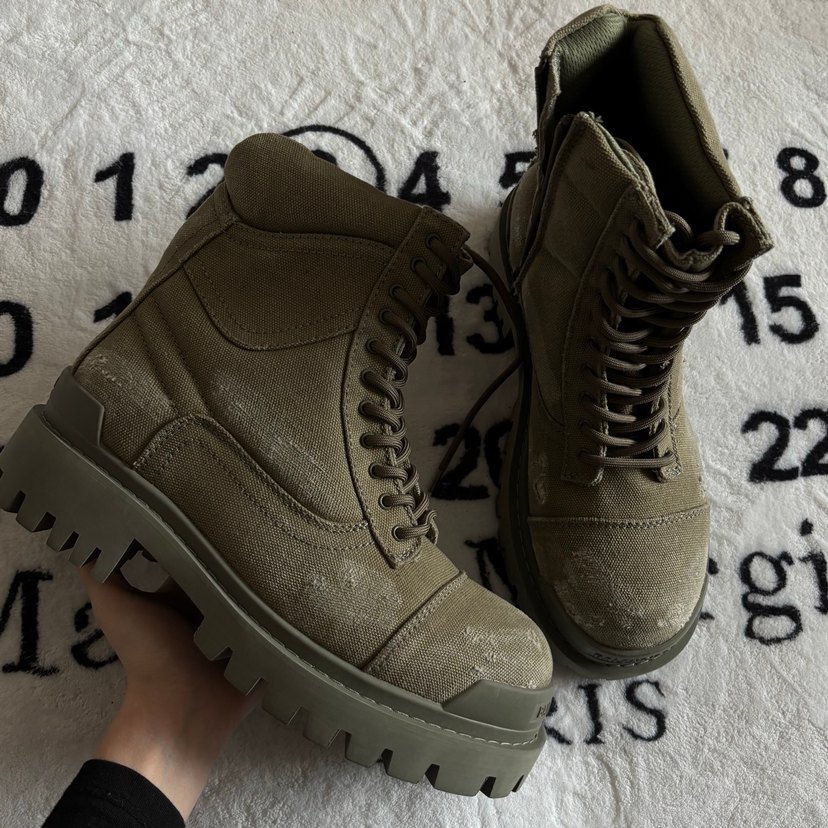 Balenciaga Strike Boots - Görsel 2