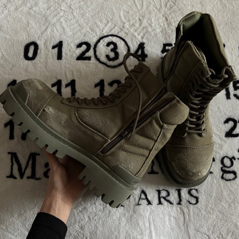 Balenciaga Strike Boots - Görsel 3