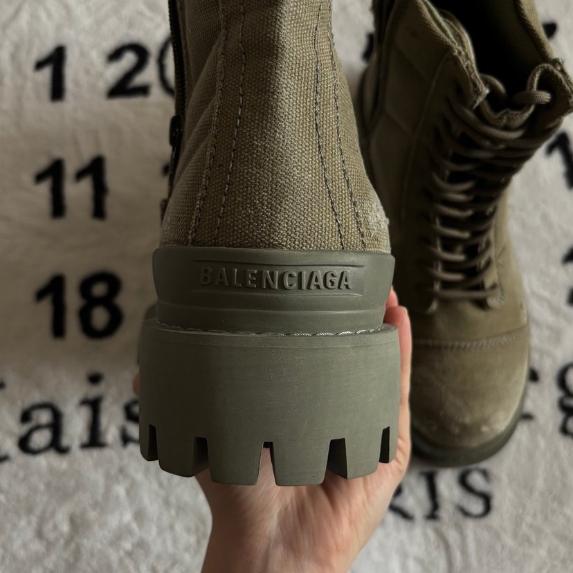 Balenciaga Strike Boots - Görsel 4