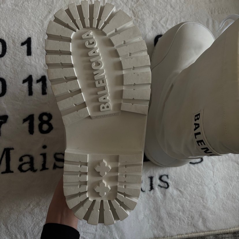Balenciaga Alaska Boots - Görsel 5