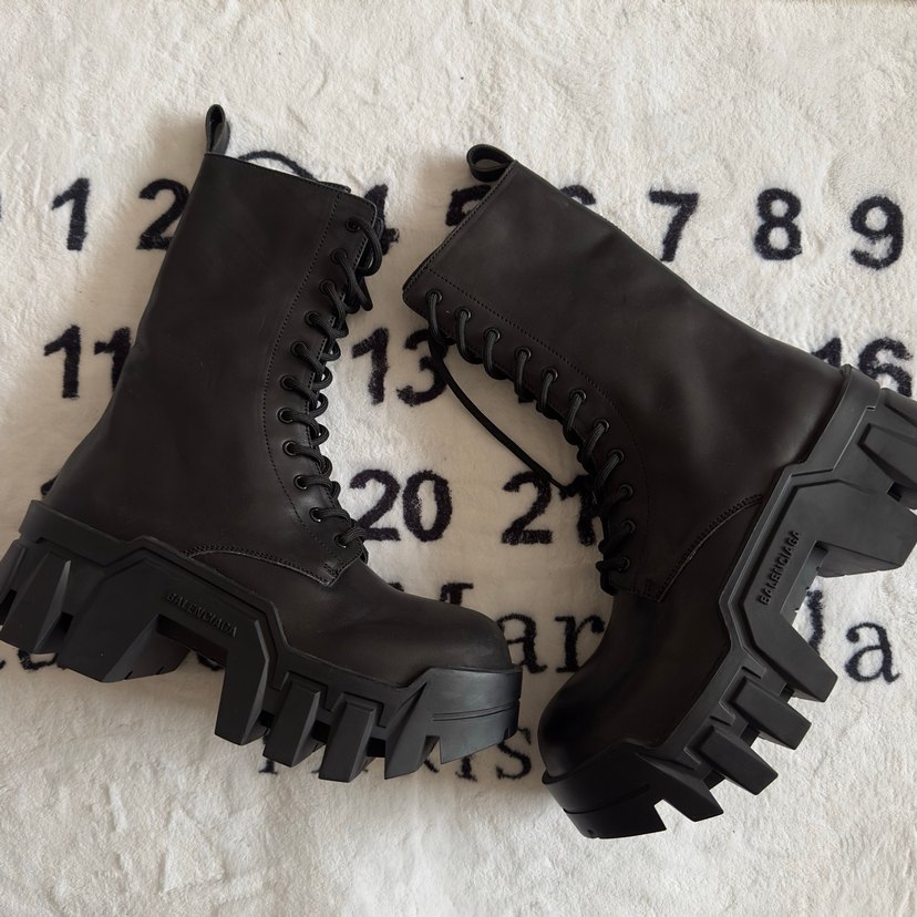 Balenciaga Bulldozer Boots - Görsel 2