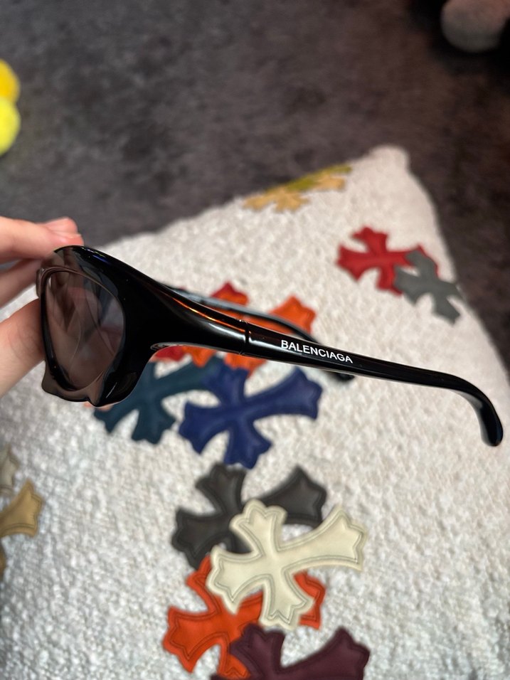 balenciaga bat glasses - Görsel 4