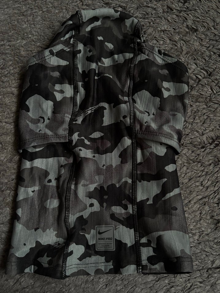 Nike Pro Hyperwarm Kapüşonlu Maske - Görsel 5