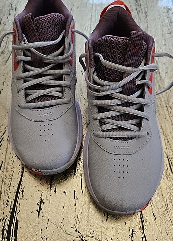 40 Beden Under Armour Kadın Ayakkabı