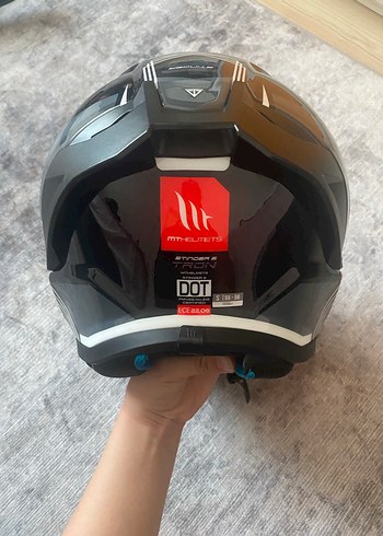 MT Siyah Baskılı Motosiklet Kaskı - Görsel 3