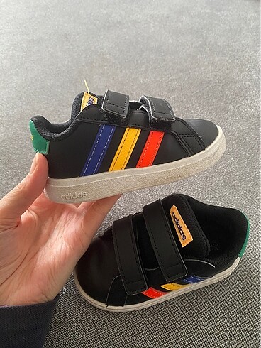 Adidas ayakkabı