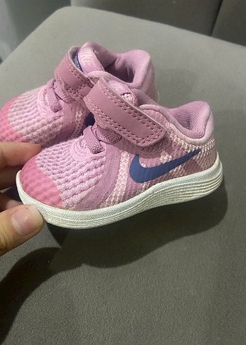 17 Beden Kız Çocuk Pembe Cırtlı Spor Ayakkabı
