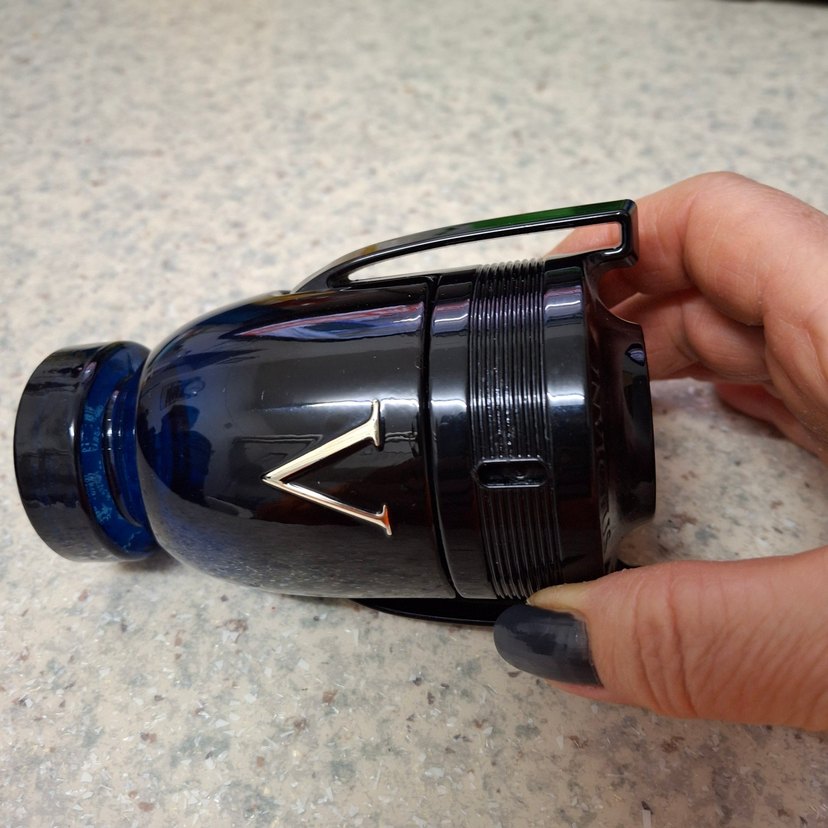 Invictus Siyah Erkek Parfümü - Görsel 2