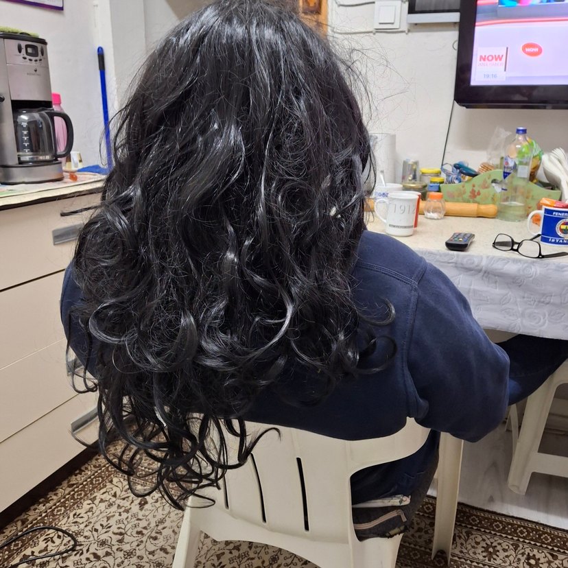 Gri Kahverengi Gotik Fırfırlı Sentetik Peruk - Görsel 4